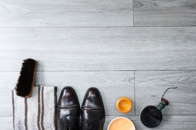 чистка натуральной обуви